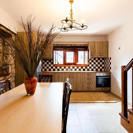 Stone Villas Dukes Parálion Ástros エクステリア 写真