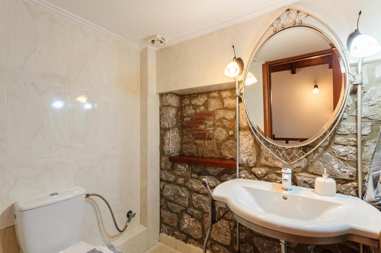 Stone Villas Dukes Parálion Ástros エクステリア 写真