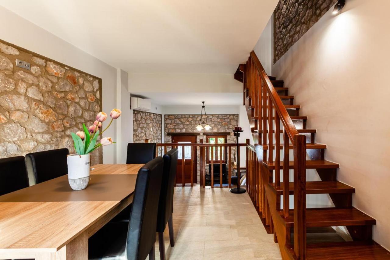 Stone Villas Dukes Parálion Ástros エクステリア 写真