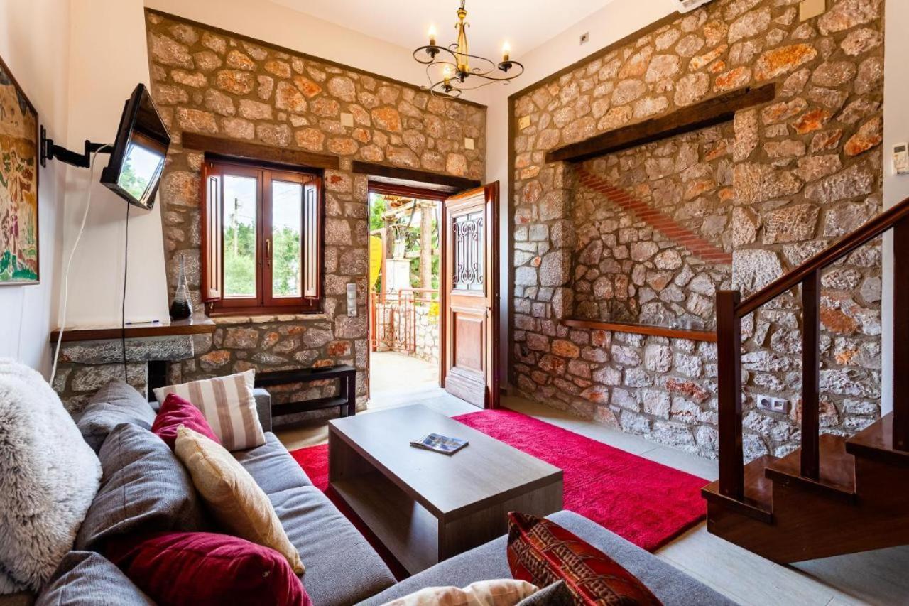 Stone Villas Dukes Parálion Ástros エクステリア 写真