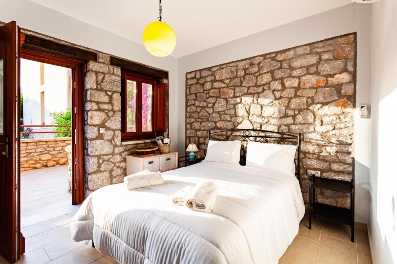 Stone Villas Dukes Parálion Ástros エクステリア 写真