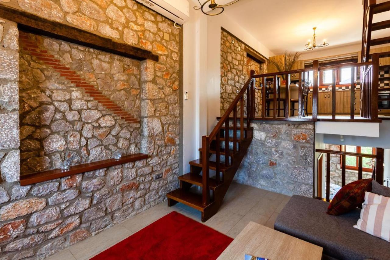 Stone Villas Dukes Parálion Ástros エクステリア 写真